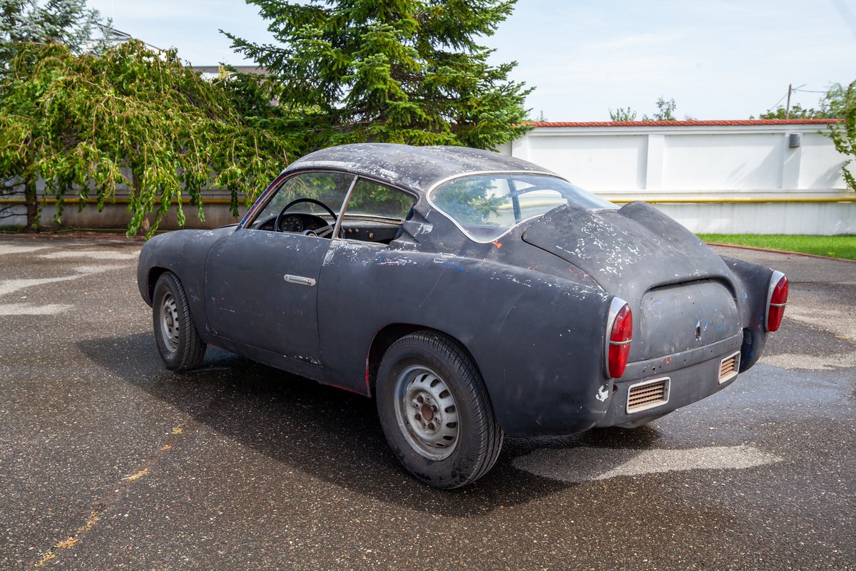 GullwingMotor's tweet photo. 1959 Fiat Abarth 750 Zagato "Double Bubble" Coupe https://t.co/vUOuAAS96j