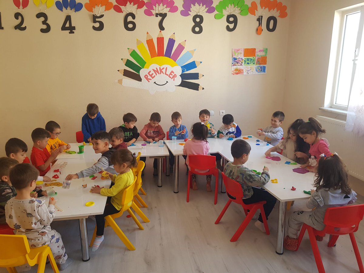 Fetih_64's tweet photo. 4-6 Yaş Nuri ARSLAN (İLSEM) İlim Sanat Merkezi Kış Okulu Devam Ediyor https://t.co/iX7Wvqv6dZ