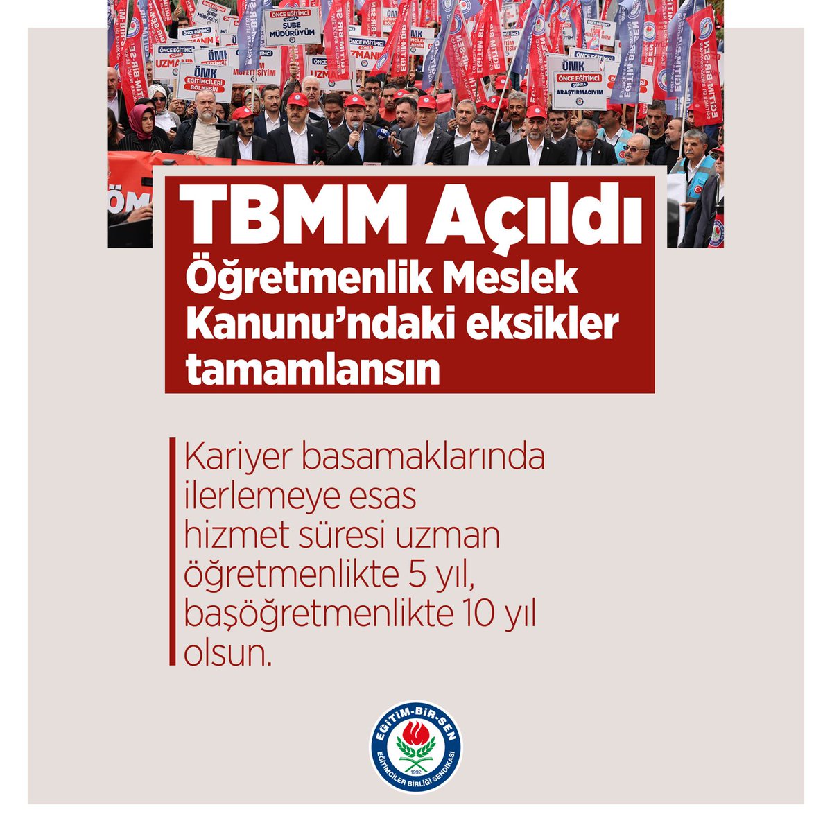 Kariyer basamaklarında ilerlemeye esas hizmet süresi uzman öğretmenlikte 5 yıl, başöğretmenlikte 10 yıl olsun. #mecliseÖMKçağrımız