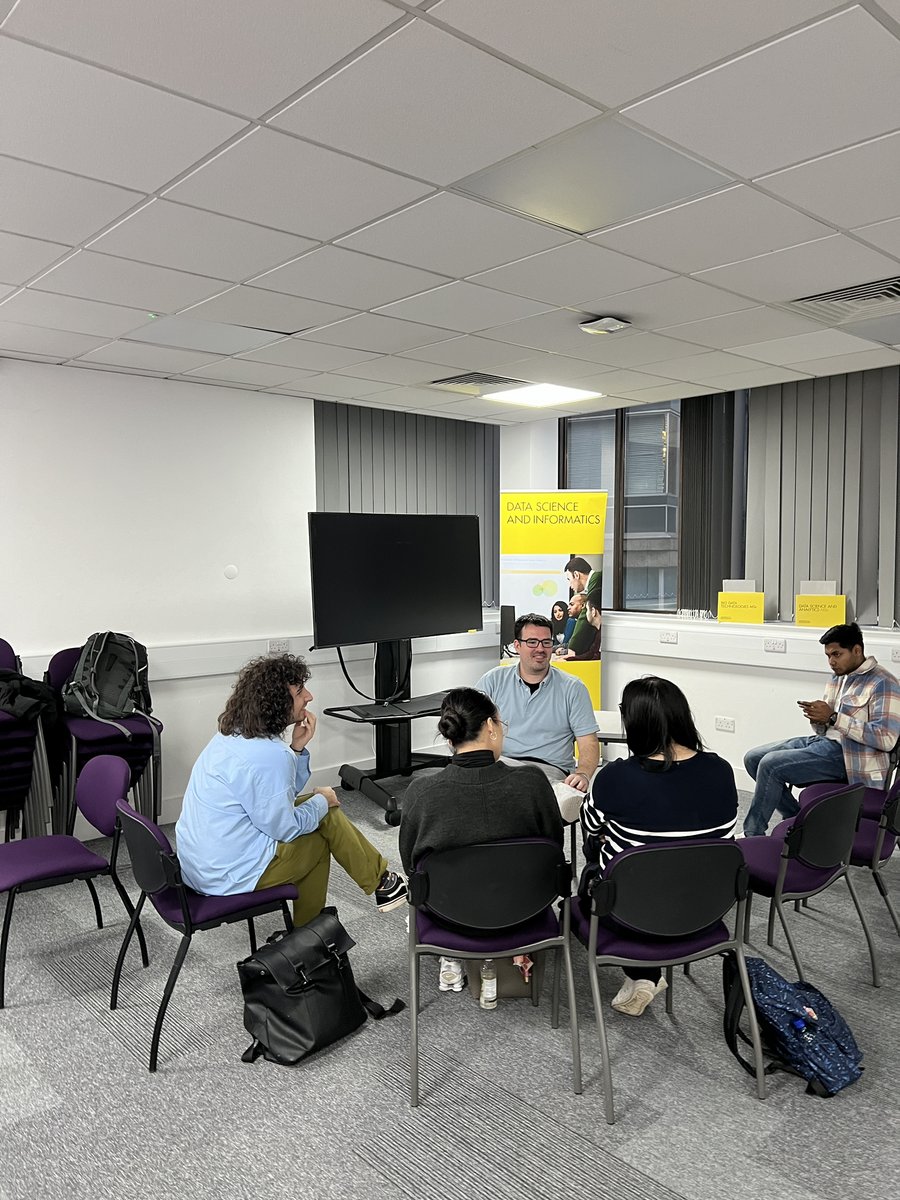 UniWestminster's tweet image. This evening we hosted our postgraduate open event 💫 Thank you to everyone who joined us on campus!

Did you miss us this evening? Book onto a future postgraduate event here: westminster.ac.uk/study/open-day… #WeAreWestminster
