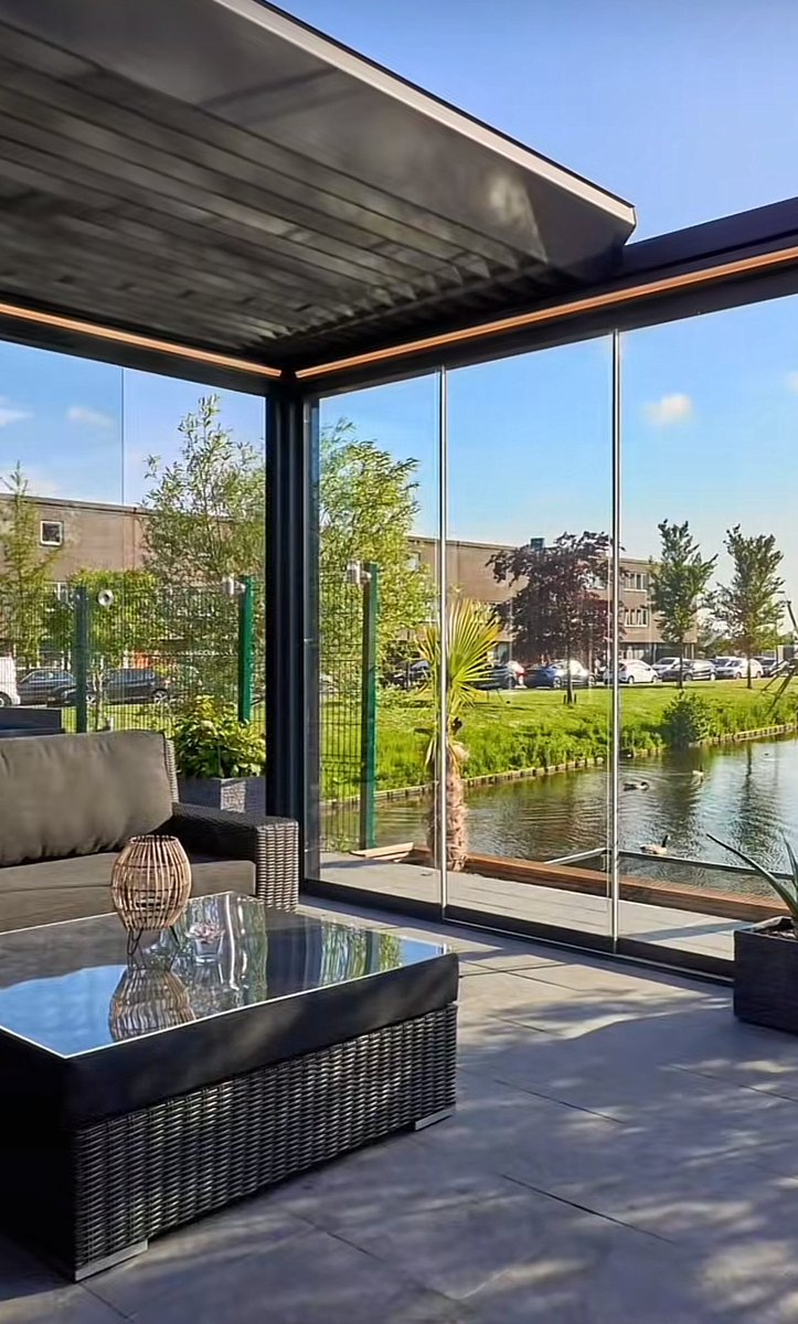 auBen_limited's tweet photo. Glass rooms available, even for the Autumn months 

Define Outdoor Living

All year round https://t.co/B1DT3u2165