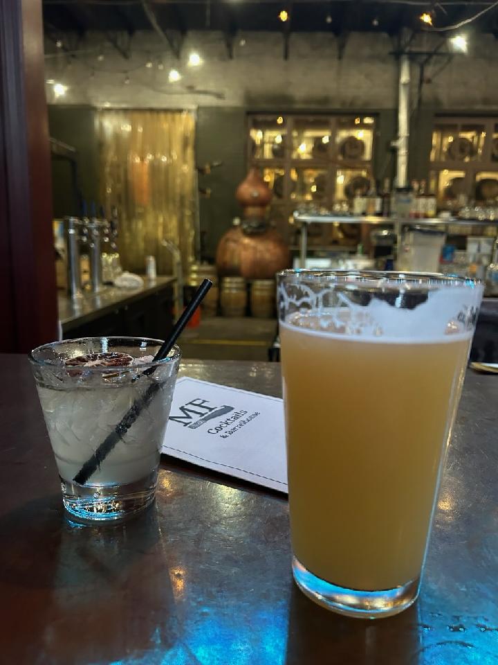 NilsBalls's tweet photo. My Pittsburgh beers of last week. @AlleghenyBrew #CovenBrewingPGH @DG_Beer @MaggiesFarmRum @cinderlandsbeer #DrinkLocal #KeepDrinking 🍻✨️ https://t.co/HHhyTm60YB