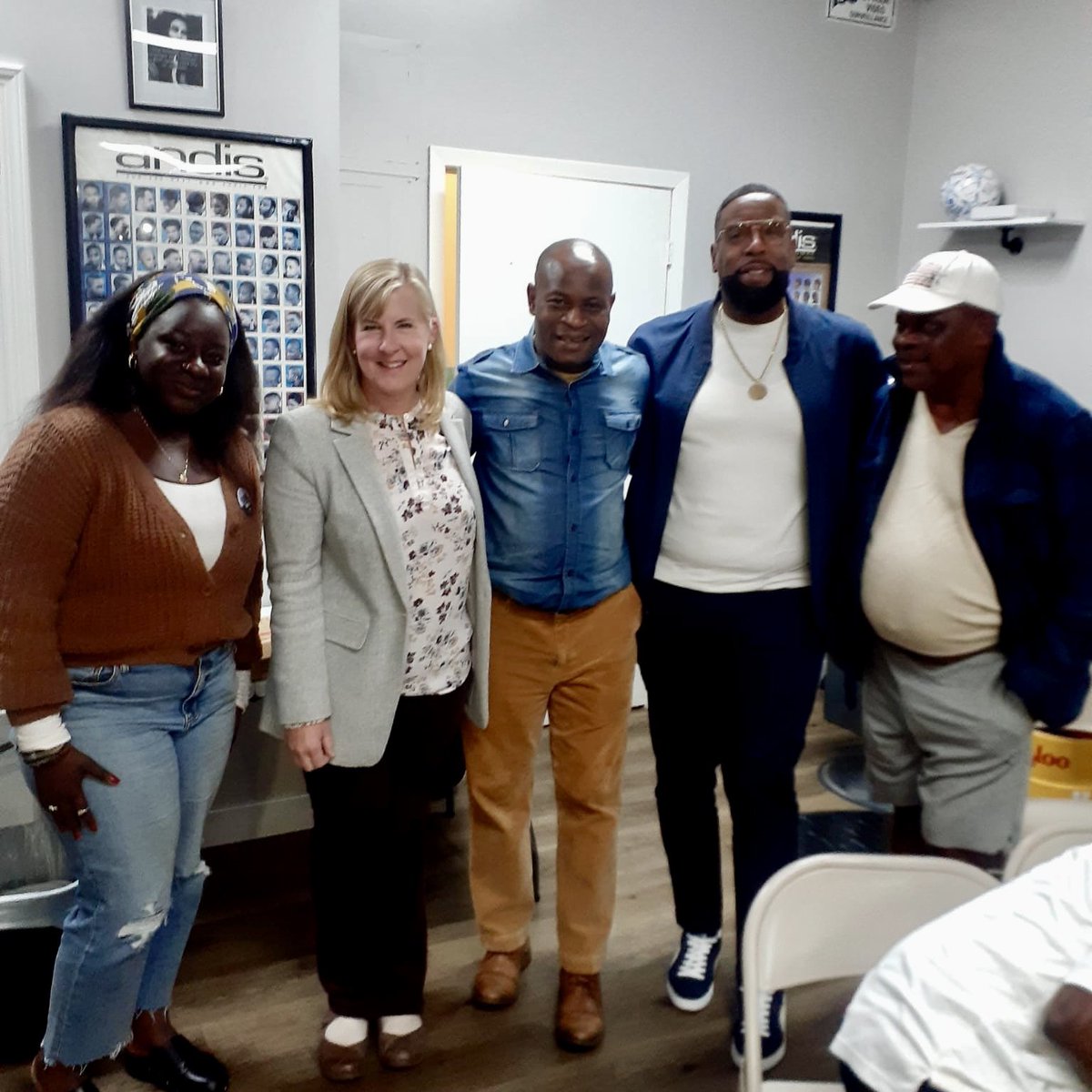 ISAIAHMN's tweet photo. 💈 Philip Musa, owner of Handz On Beauty and member of the Barbershop and Black Congregation Cooperative of ISAIAH, hosted a #VPDebate2024 watch party last night. Special guest Speaker @melissahortman joined and helped us make meaning of the moment we’re in. https://t.co/1JYzkZc2qV