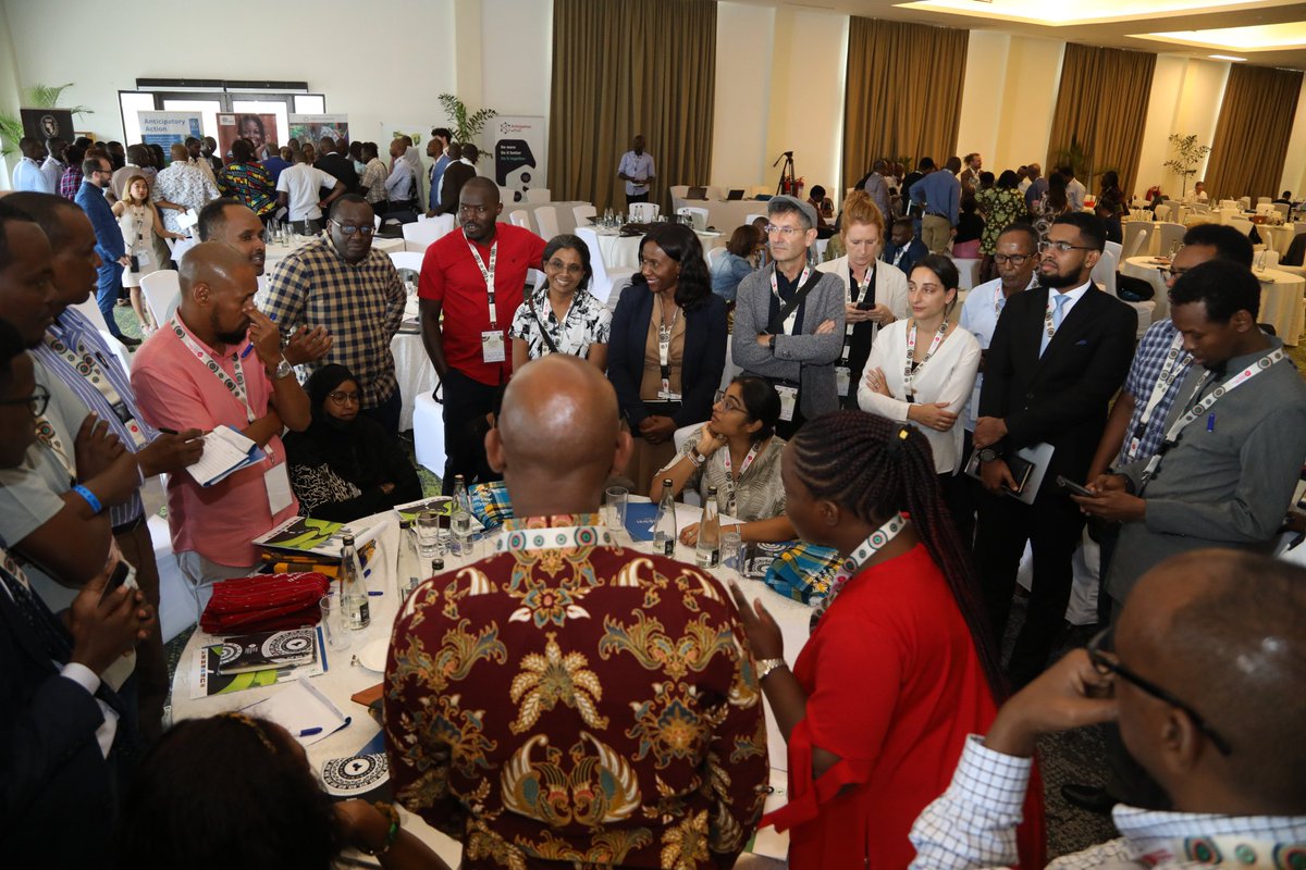 itotegabriel003's tweet photo. Day 2 at the 1st #EADP on Anticipatory Action highlighted the need for pre-allocated financing in East Africa. Donors, governments, and practitioners discussed scalable solutions for anticipatory action. 
@AnticipationHub @UNDRR_Africa @KenyaRedCross @jameel_observ 
@IGAD_CPAC https://t.co/hQJFa0zKmr