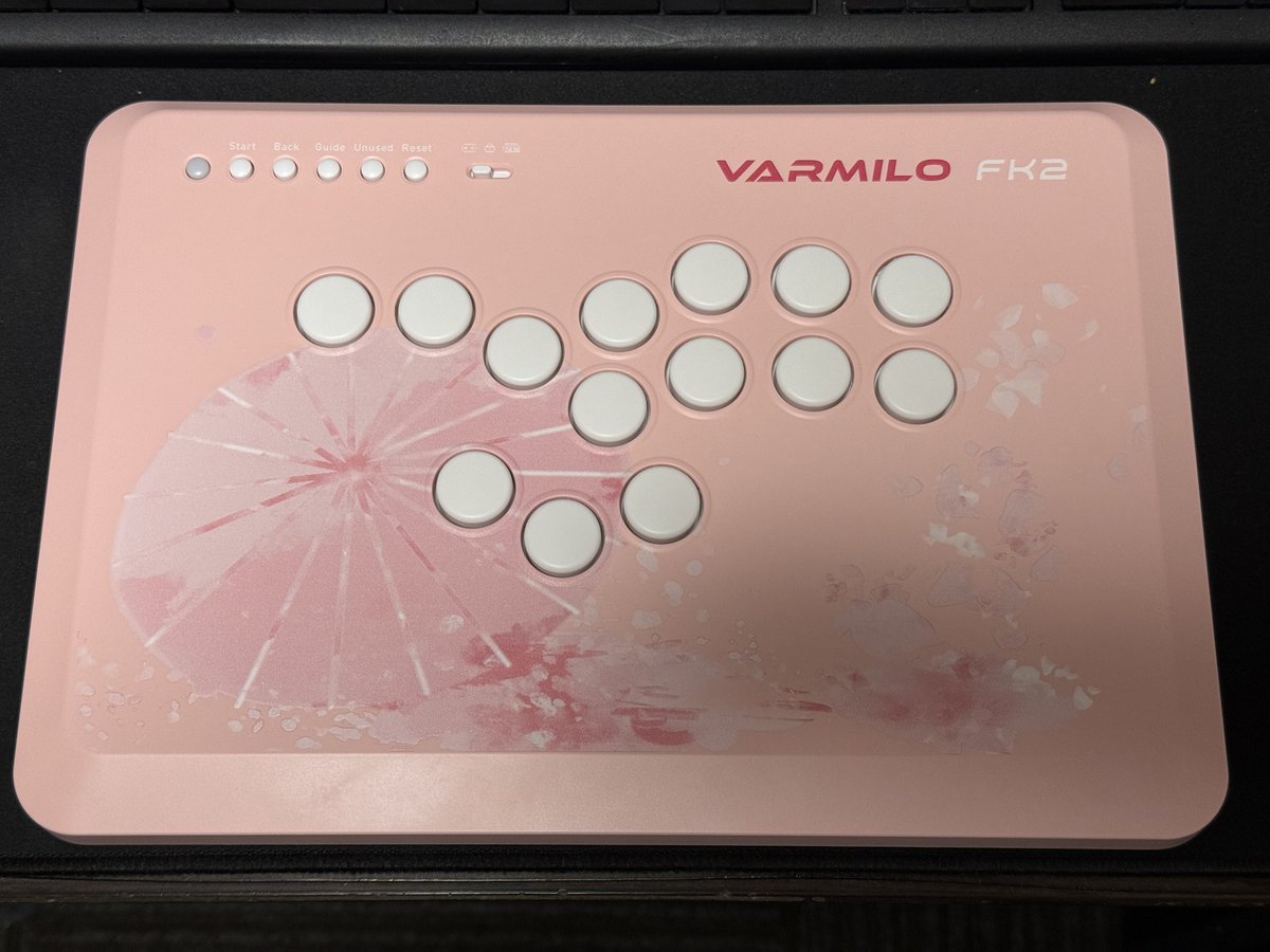 きたぞーーーー！FK2！ 動作確認後にまずやったのは、分解。 こりゃ