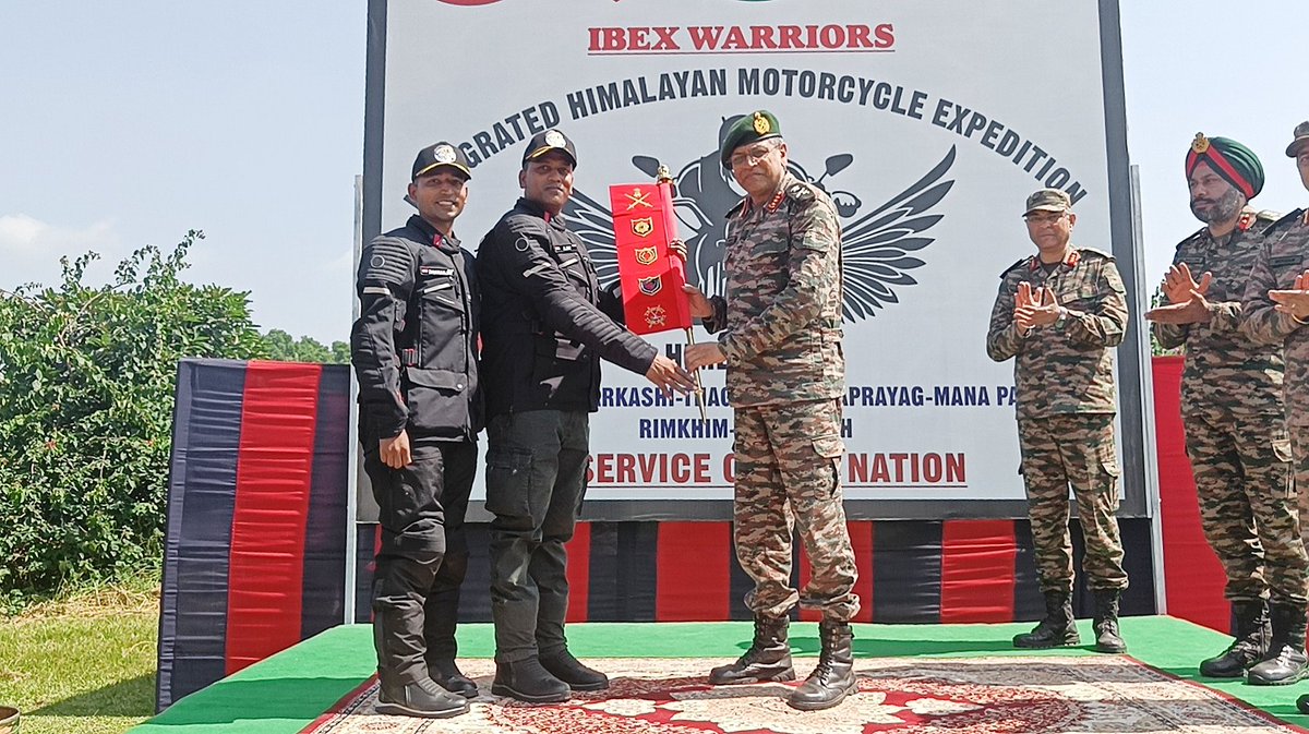 PRODefDehradun's tweet photo. Lt Gen Anindya Sengupta, GOC-in-C, #CentralCommand flagged off Integrated Himalayan Motorcycle Expedition (I-HimEx2024) from #Dehradun on 02 Oct 24.

The expedition will travel across #Valleys of #GarhwalSector covering #VibrantVillages, promoting resettlement in border villages. https://t.co/xwBN3ocyoL
