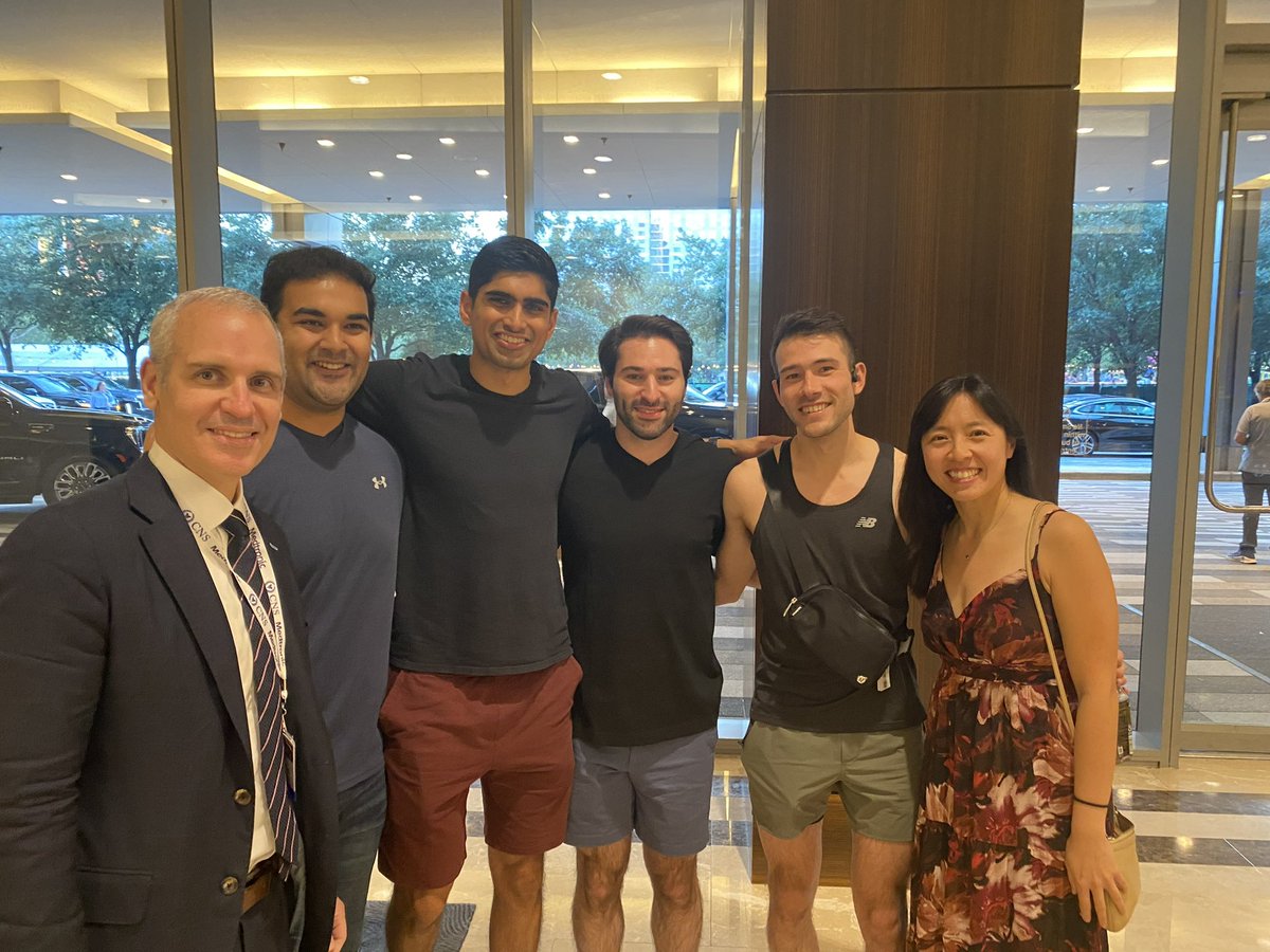 jturpinmd's tweet image. So great running into @DanielSciubba and @LaPetitePedicle at @CNS_Update 2024 after running the CNS 5k with @ShyleMehta . @NorthwellNsurg strong showing this year!