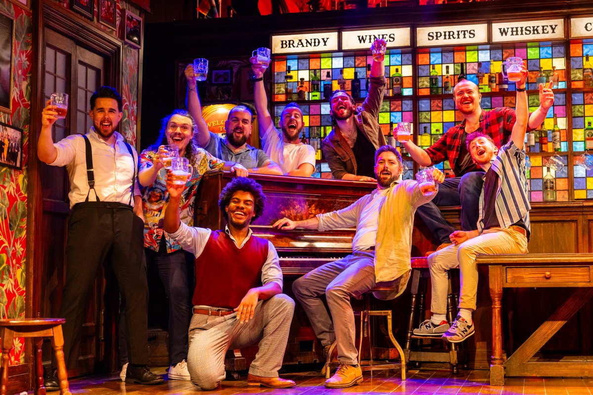 🎭 FINAL PERFORMANCE 🎭

Following the news that the Arts Theatre is likely to close to proceed with a major redevelopment, <a href="/choirofman/">The Choir Of Man</a> has announced that the final performance at the venue will be New Year’s Eve, 31 December.

📷 Richard Davenport

westendbestfriend.co.uk/news/the-choir…