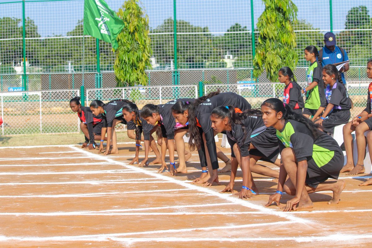 ASA_RDT's tweet photo. 🏃‍♀️✨ What a fantastic first day at #RGAM2024!

💥👟 Over 400 rural girls are on track, breaking all limits and chasing their dreams.

Follow us for more exciting updates about Rural Girls Athletics.

#Ruralgirls #talents #athletics https://t.co/Ec4boBjRHa