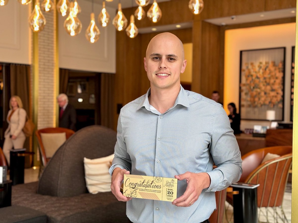 Rose_Awards's tweet photo. Tolik Kakovkin, the Director of Engineering, goes above and beyond, providing support and promptly addressing maintenance issues. His dedication and innovation have transformed the team, ranking them in the top 10% of all Autograph Collection hotels for maintenance scores. https://t.co/l56uvPqKHp