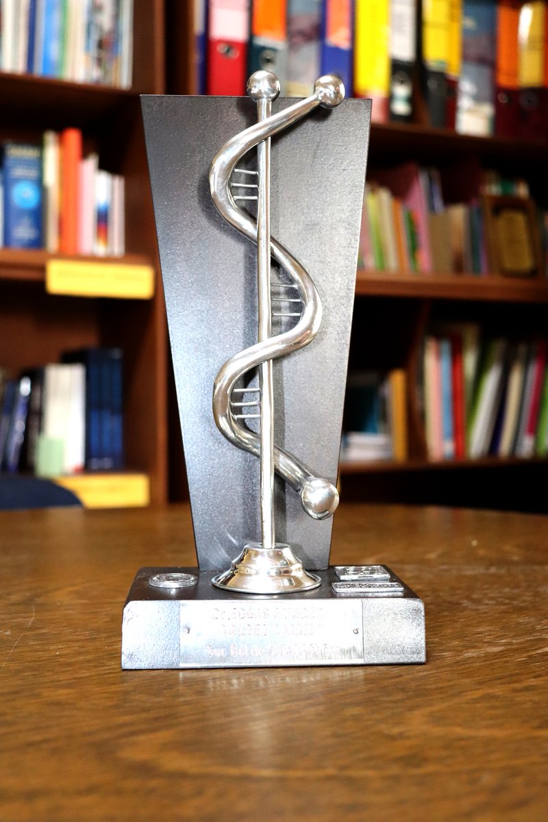 🏅 El Dr. Edgar Valdez Carrizo, Director del Instituto para el Desarrollo Humano – Bolivia, ha sido reconocido por el Colegio Médico de Bolivia en los Premios Esculapio 2024 por su destacada trayectoria en salud pública, especialmente en VIH y sexualidad.

¡Felicidades!