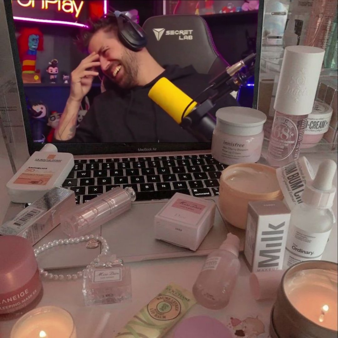 ilomil0__o's tweet photo. la rutina de las girlies por la mañana con @auronplay 🤍 https://t.co/Scc4TeGabk