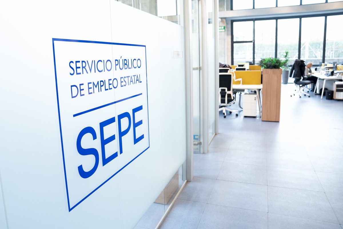 Desde CEOE Tenerife queremos expresar nuestras sinceras felicitaciones a la Dirección Provincial del <a href="/empleo_SEPE/">SEPE</a> dirigida por María Isabel García Cabrera, por haber recibido la Certificación del Nivel de Excelencia otorgado por la Directora de Gobernanza Pública ¡Enhorabuena!
