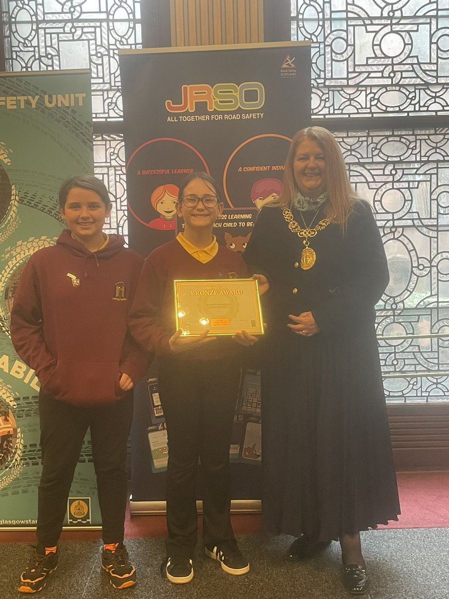 Miss Bennett tweet media