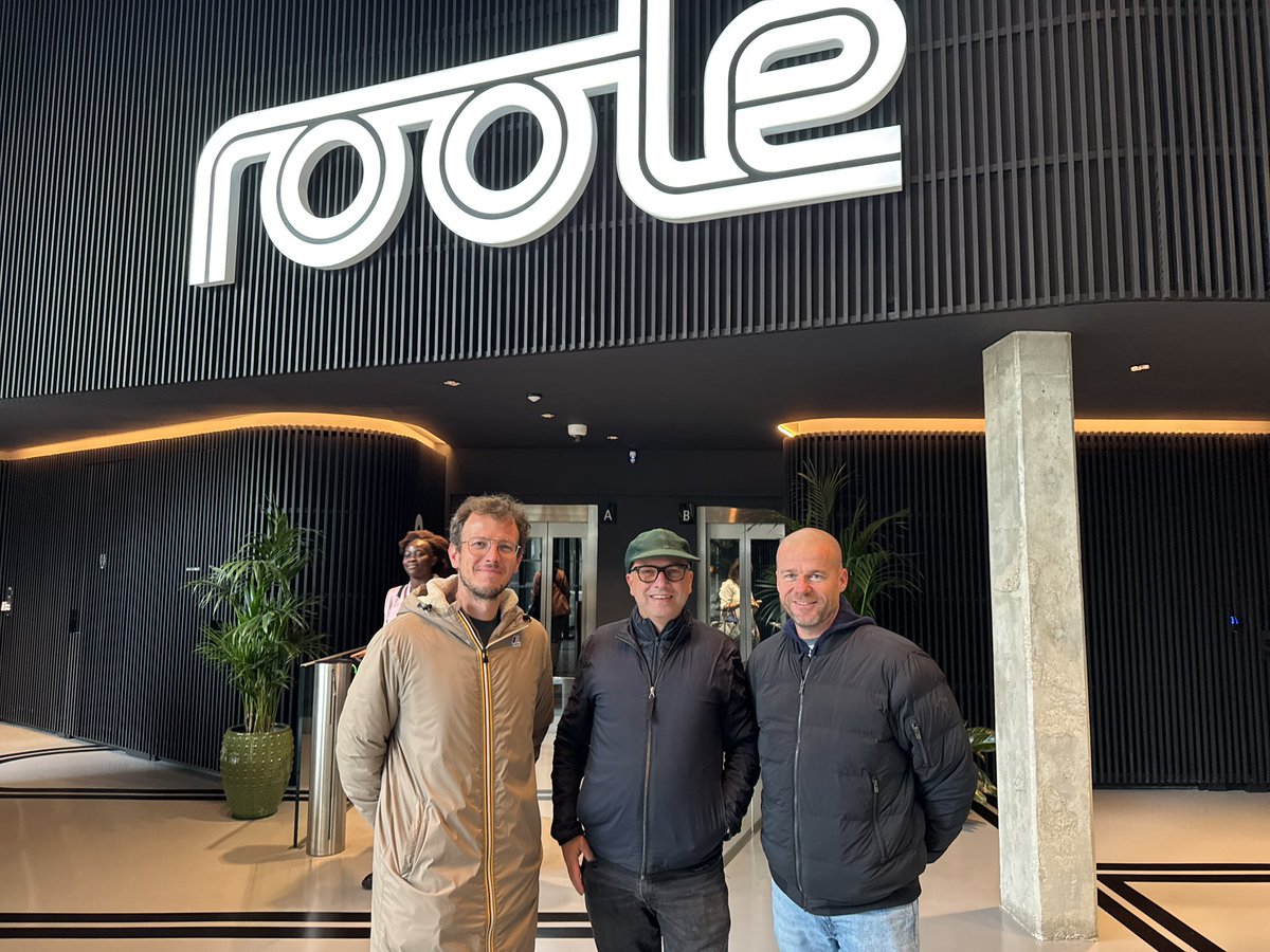 anthenor's tweet image. Real life blockchain use case for Roole and its team localising half a million vehicles and providing drivers with driving insights using the @NodleNetwork #Depin