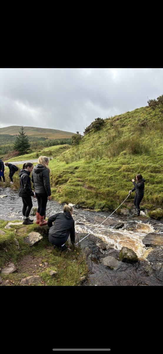 KingHenryGeog's tweet photo. 3 successful days of fieldwork completed by our Y11 Geographers ✅The weather too managed to stay mostly dry….unlike some of the pupils socks! Da iwan to our pupils. https://t.co/TOyQ2nwvOj