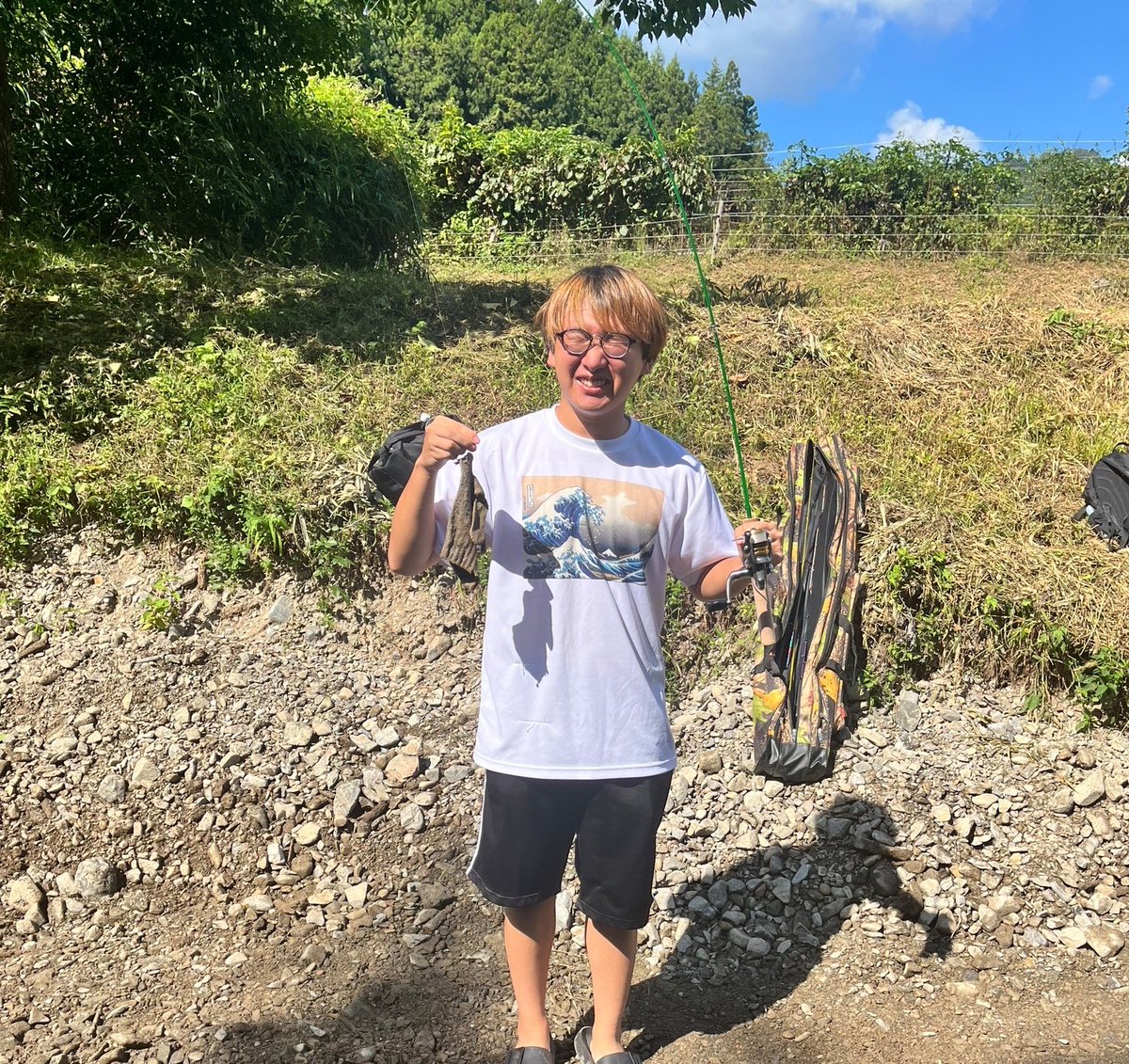 Anglers1223's tweet photo. 2024年8回目の活動は9月14日に北浅川恩方ます釣場で釣りを行いました❗️

ルアーフィッシングでニジマス釣りを行いました🎣🐟初心者でも簡単に釣ることができ、釣った魚はその場で焼いて食べました✨🤤 https://t.co/XsePSnsEEd