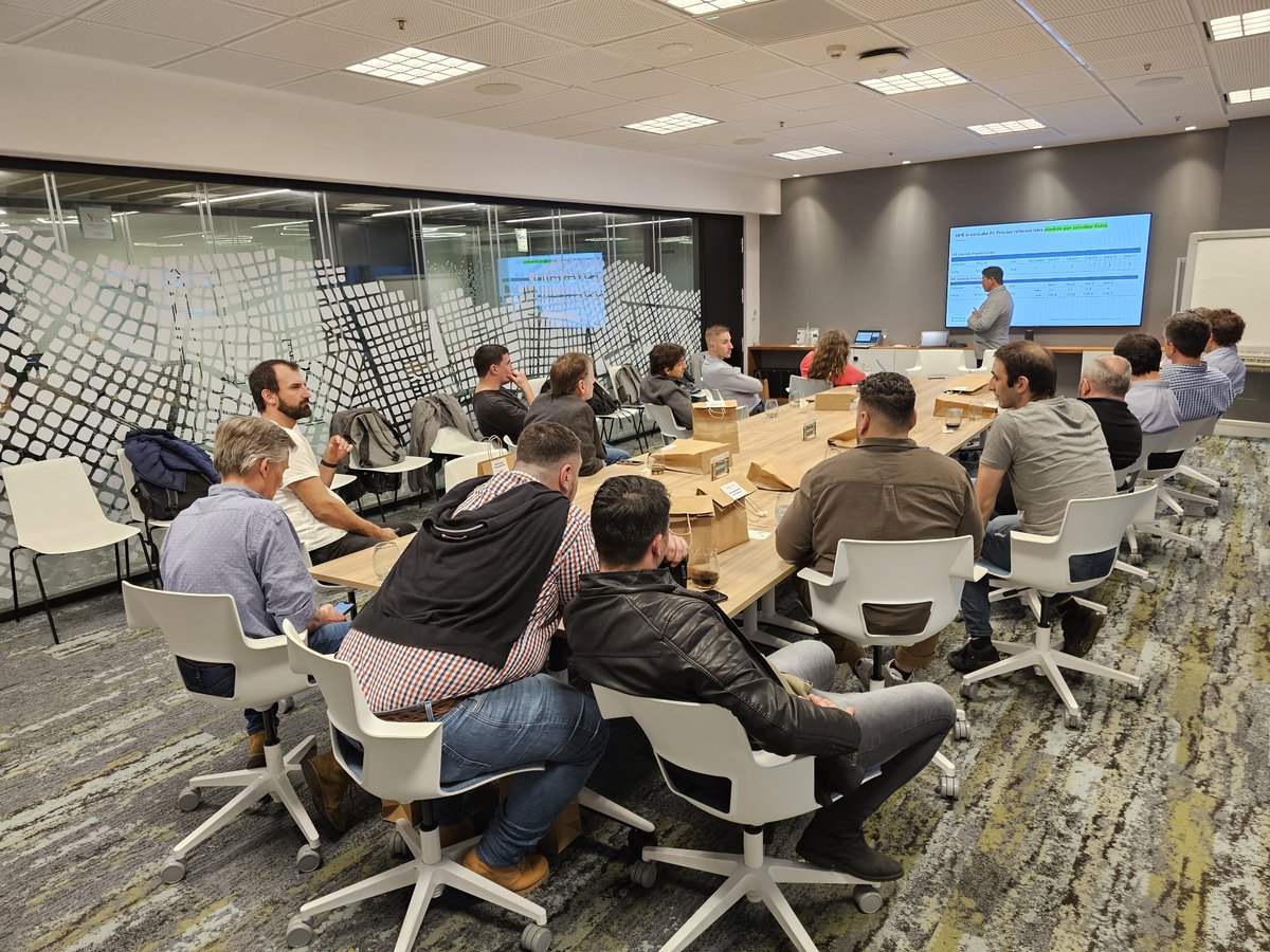 data_memory's tweet image. ¡Gran evento con @HPE!  Servidores ProLiant de última generación, Storage as a Service, protección contra ransomware con Zerto y la flexibilidad de HPE GreenLake. ¡La transformación digital está aquí! #DataMemory #HPE #Innovación #TI