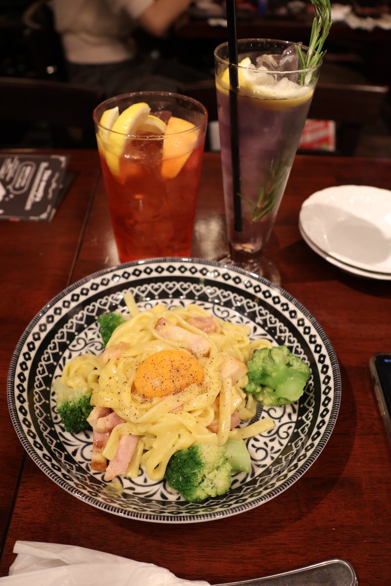 kareinaru10's tweet photo. HUBさんでのFFBEコラボ初日でご一緒した皆様ありがとうございました
また行きますので、お会いした方はよろしくお願いします(*´︶`*)ﾉ
(カルボナーラ美味しかった)
#FFBN https://t.co/bHgQKpu5p6