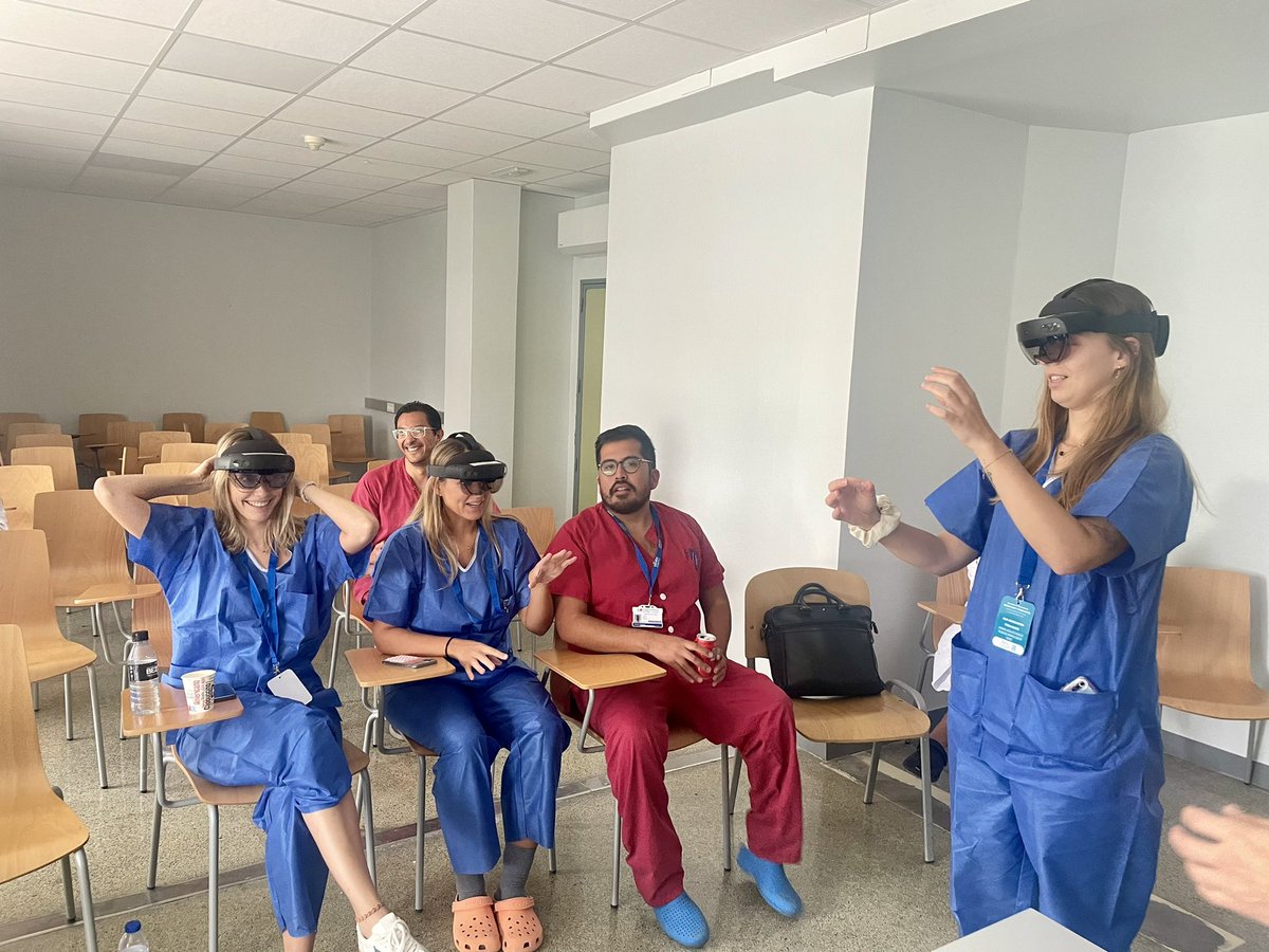 HULPSurgery's tweet photo. Del 23 al 27 de septiembre impartimos el XXV Curso de Cirugía HBP y Trasplantes 2024 con residentes de España y Portugal. Cuando uno enseña también aprende💡Muchas gracias a los residentes, facultativos y a la @aecirujanos por la organización 👏🏼
@FMCLaPazMadrid @HULPSurgeryRes https://t.co/1lXQ2hbE8k
