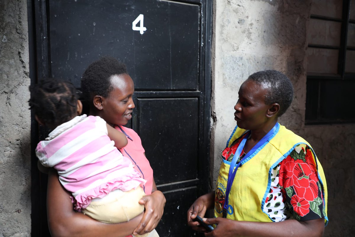 CHPs are critical in expanding immunization access in under reached communities through : 
🔷Health promotion and health education activities
🔷Reminding parents about childhood immunization schedules.
🔷Tracking immunization rates
#EndPolioKE