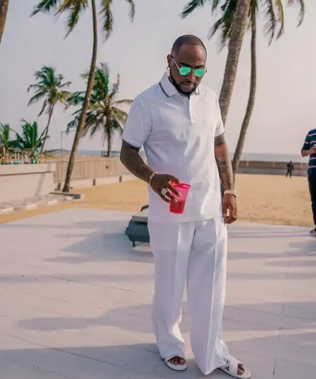 retweet. 4 Wizkid                  like davido