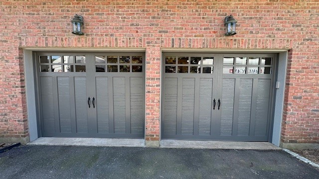 Americanoverhe3's tweet image. Clopays Coachman collection is just #pictureperfect #clopay