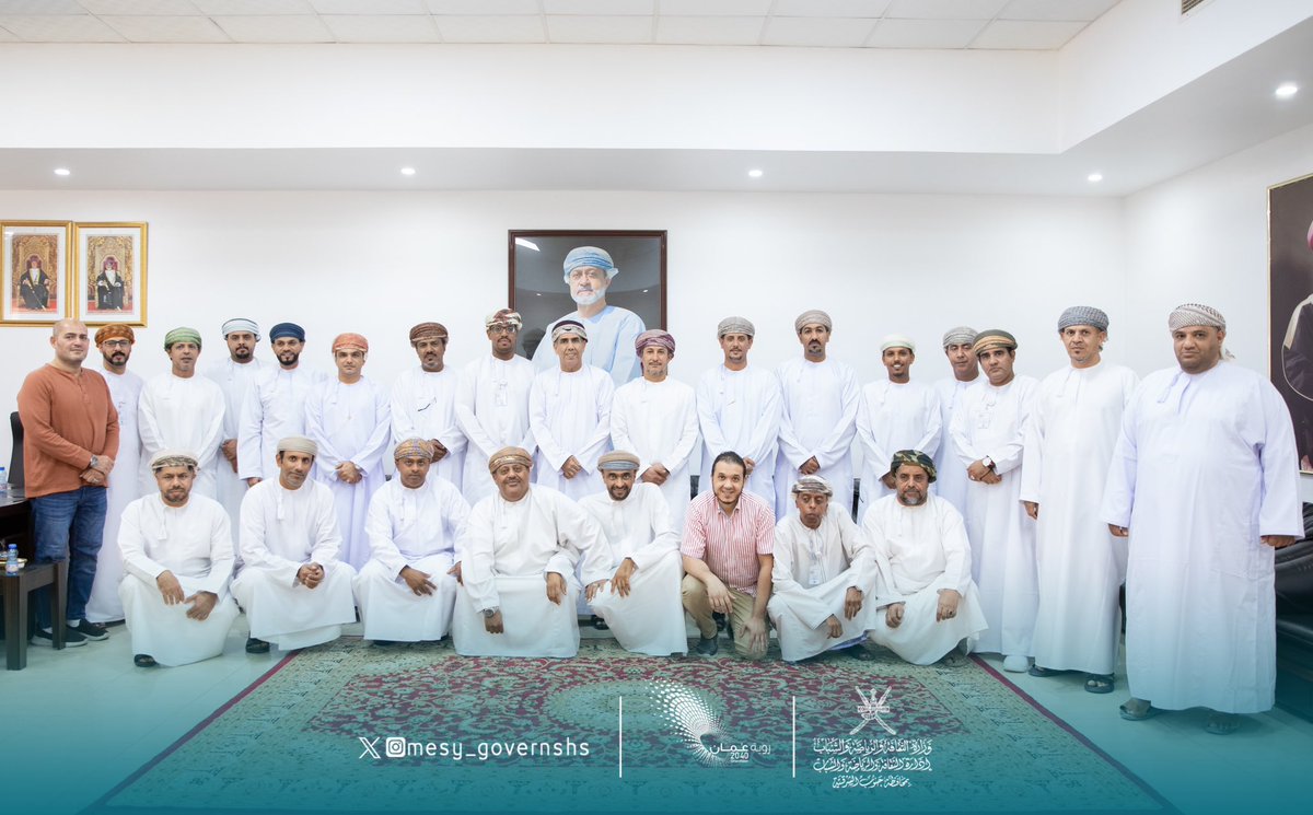 alnaore001's tweet photo. بعد مشوار حافل بالعطاء والأخلاص
تقاعد الشيخ ناصر بن سعيد السناني
مدير إدارة الثقافة والرياضة والشباب بصور
 بعد خدمة الرياضة العمانية وشبابها لفترة طويلة،حفظك الله أينم كنت،وأسأل الله أن يبارك لك في عمرك وأن يجعل قادم أيامك بركة.
#شكرآ_الشيخ_ناصر ❤️ https://t.co/hObZLIWq70