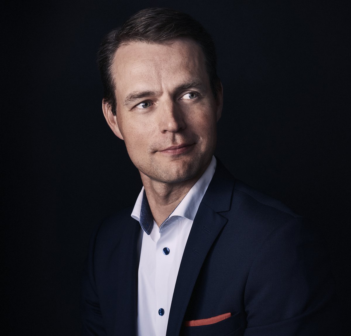 Ylpeänä onnittelemme: Vuoden 2024 it- ja digijohtajaksi on valittu S-ryhmän muutosjohtaja Sebastian Nyström <a href="/snystrom/">Sebastian Nyström</a>💚 Palkinnon myönsi jo 20. kerran Tivi.
tivi.fi/uutiset/s-ryhm…
