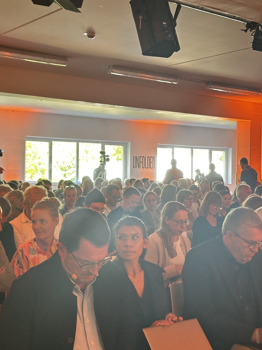 Some highlights from a day of innovation, connection, and creative exchange at <a href="/gmundpaper/">Gmund</a>, Lake Tegernsee, during the UNFOLDED Analog Design Festival 'Fibers &amp; Brands' on September 19, 2024.