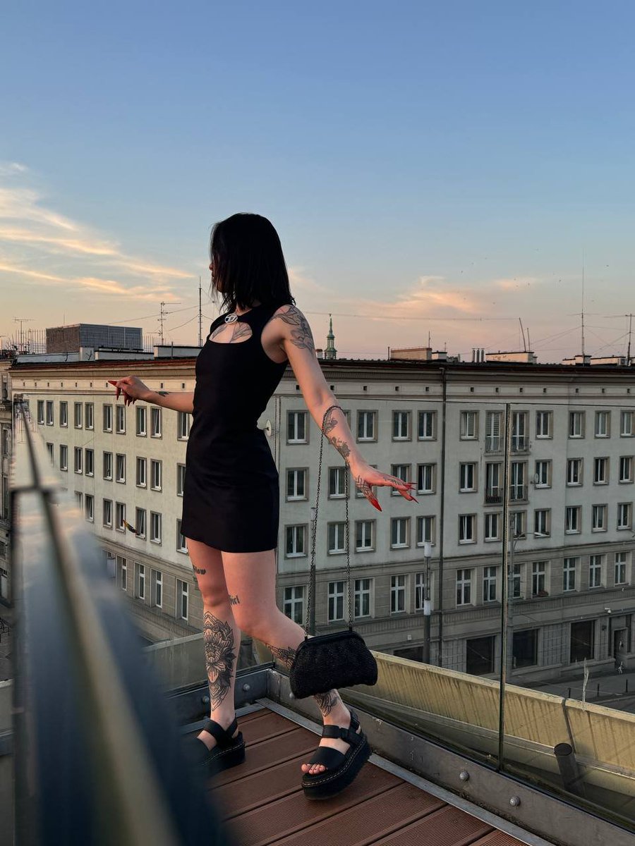 Tell me the most interesting thing you’ve ever said to a girl after an one night stand