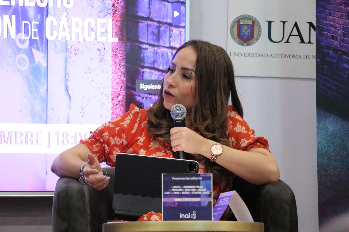 La Coordinadora de esta Comisión <a href="/SharonMoralesMt/">Sharon Morales Martínez</a>, participó en la presentación del libro "El acceso a la información pública y la protección de datos como un derecho llave para casos de mujeres en situación de cárcel”, en la <a href="/FeriaLibroMty/">Feria Internacional del Libro Monterrey</a>.