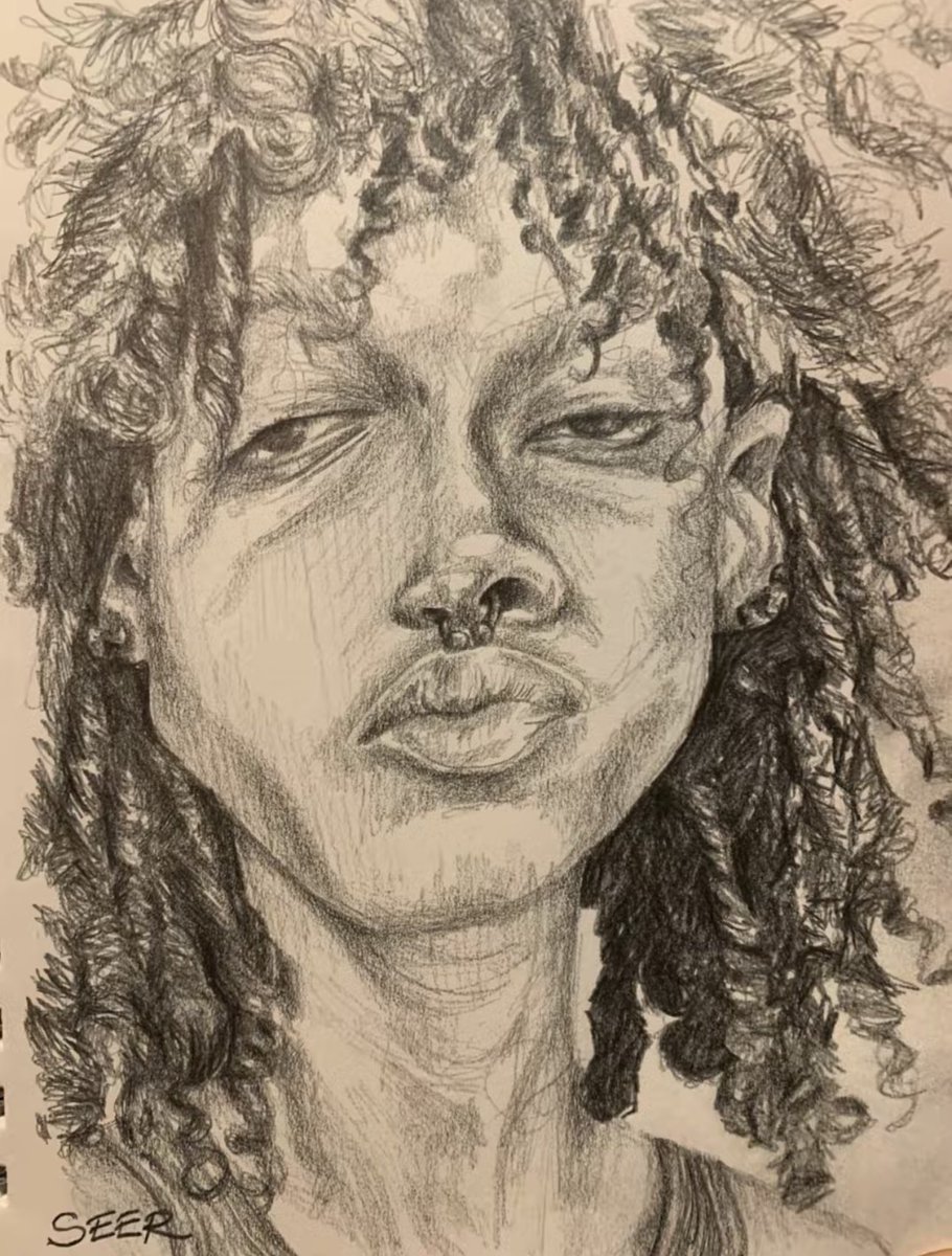 VEERVISION's tweet image. My favorite self portraits throughout the years 🤍🧸