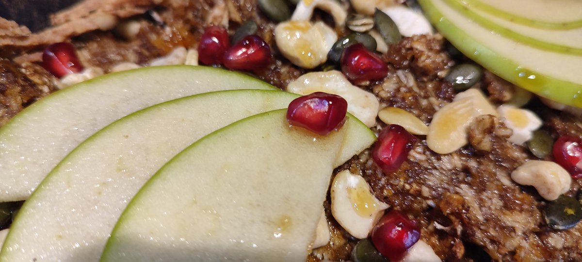 JoanneD_'s tweet image. WorldOstomyDay is the 1st Saturday in October. It's a great time to empower Ostomists with the knowledge req'd to avoid chronic symptoms, heal &amp;amp; live life better 

A wholefood plant based lifestyle is recommended by  Healthcare Professionals 

#WFPB #Plantrician #Empowerment