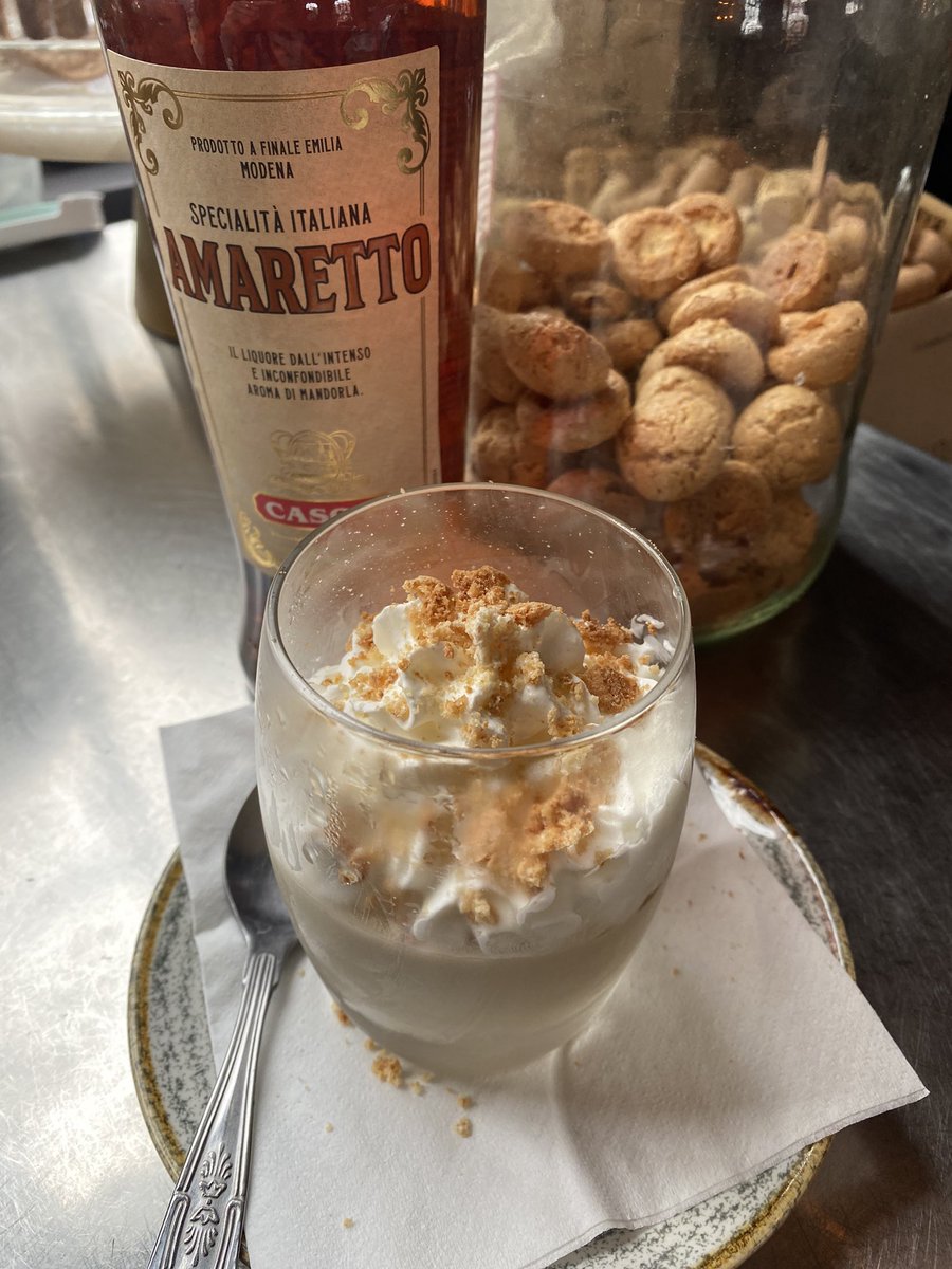 ArenaRistorante's tweet photo. AMARETTO MOUSSE 

A delicate cream mousse with an Amaretto Biscuit soaked in Amaretto, an Italian 🇮🇹 liquor with a characteristic almond scent 😋 topped with whipped cream and more biscuits! You will surely be enraptured by its goodness, promised! https://t.co/j6q2yEXk8d