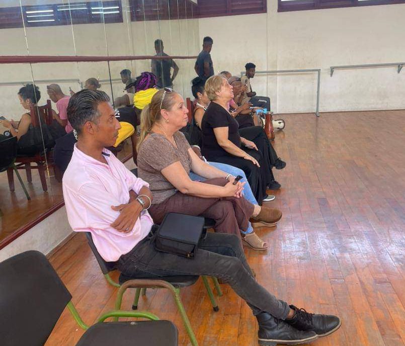 🏫Día de intercambio con el <a href="/CNEArtCuba/">Centro Nacional de Escuelas de Arte_CNEArt Cuba</a> y la Dirección de la <a href="/Cuba_ENDanza/">Escuela Nacional de Danza</a> en la Escuela Provincial de #Danza "Alejo Carpentier".

🎭🎨¡Por el #Arte y la #Cultura!🩰🎶
.
.
#ElArteDeEnseñarElArte #CubaEsCultura facebook.com/share/p/yKjTUa…