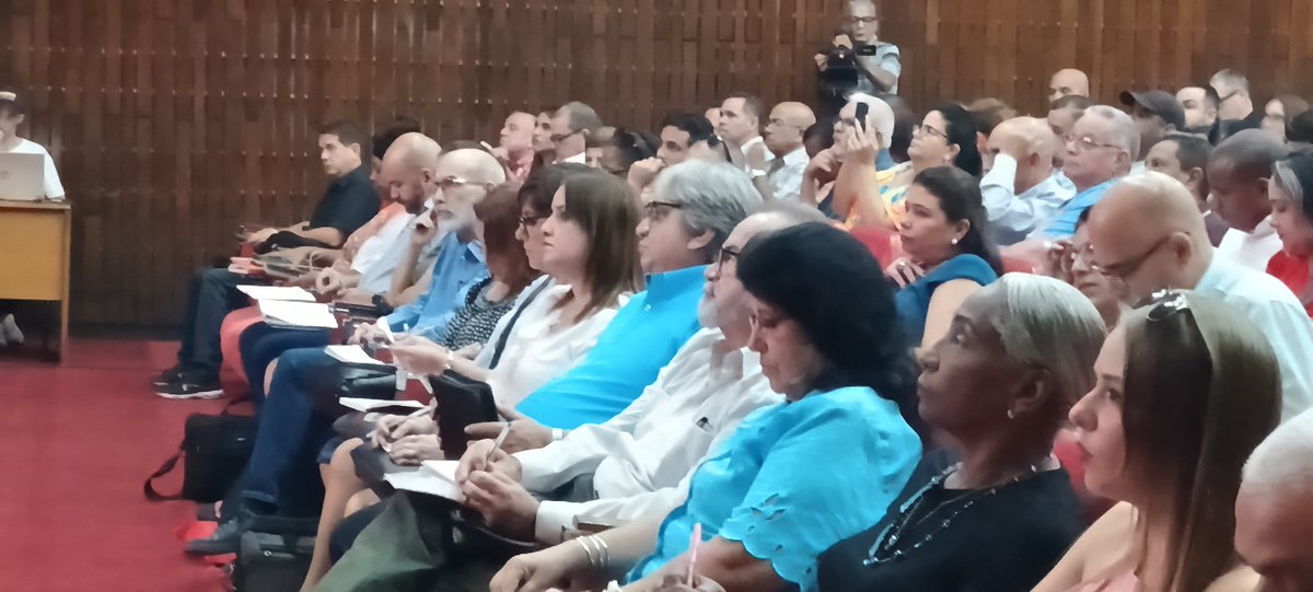 alfonso_noya's tweet photo. A punto de entrar en vigor la #LeyDeComunicaciónSocial, inició hoy el Seminario de capacitación "La Comunicación Social en #Cuba🇨🇺: desafíos en el contexto actual", que sesionará hasta el 4 de octubre en la @UniversidadPCC "Ñico López", en #LaHabana. https://t.co/83XpAarX5x