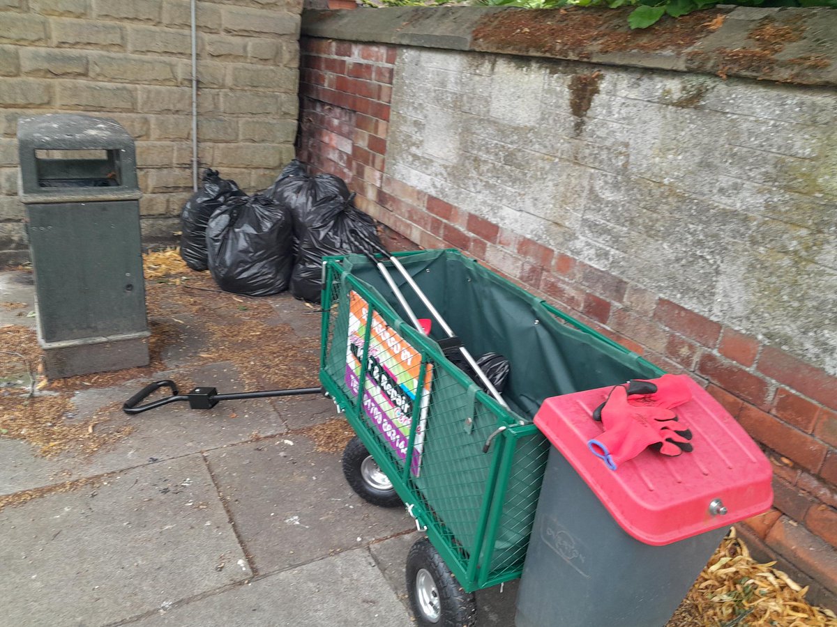 Nigel Cannings (@nigelcannings) on Twitter photo Nigel Cannings <a href="/NigelCannings/">Nigel Cannings</a>
2nd Oct 2024 Nigel Cannings
<a href="/NigelCannings/">Nigel Cannings</a> Tickhill Volunteer Litter Picker
Cllr <a href="/NigelCannings/">Nigel Cannings</a>
litter picked Tickhill T/Centre 02/10/2024 collected 11 bags collection Supported by <a href="/MyDoncaster/">City of Doncaster Council</a> team. Nigel Cannings <a href="/NigelCannings/">Nigel Cannings</a>
2nd Oct 2024 Nigel Cannings
<a href="/NigelCannings/">Nigel Cannings</a> Tickhill Volunteer Litter Picker
Cllr <a href="/NigelCannings/">Nigel Cannings</a>
litter picked Tickhill T/Centre 02/10/2024 collected 11 bags collection Supported by <a href="/MyDoncaster/">City of Doncaster Council</a> team.