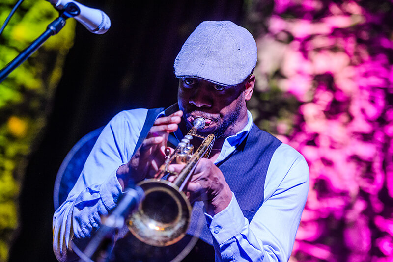 GreatBigDigHFX's tweet image. We’re thrilled to spotlight incredible local talent at our event each year. We can't wait for them to hit the stage again this November! 🎉 

#GreatBigDig #LocalEntertainment #SupportLocal #Fundraising #NovaScotia #Halifax #YHZ