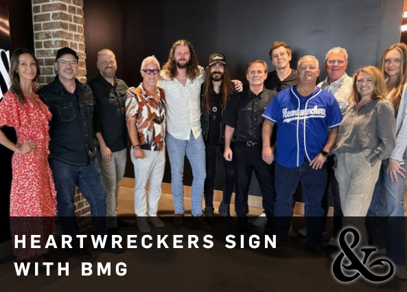 HookBarrelMag's tweet image. Up-and-coming country duo #Heartwreckers signed a new publishing deal with BMG. MORE HERE 👉 bit.ly/3N23Zdy

#musicnews #MusicNotes