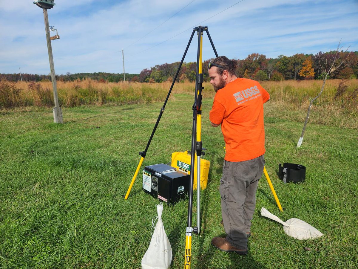 USGS's tweet photo. The Virginia Coastal Plain faces challenges from climate change. USGS tools monitor land subsidence and manage the Potomac aquifer to combat overuse and ensure sustainable water resources.
Learn more: https://t.co/k3aI8Bz8mn
#UnleashTheScience #UnleashingTheScience https://t.co/a0Rz4G6CL4