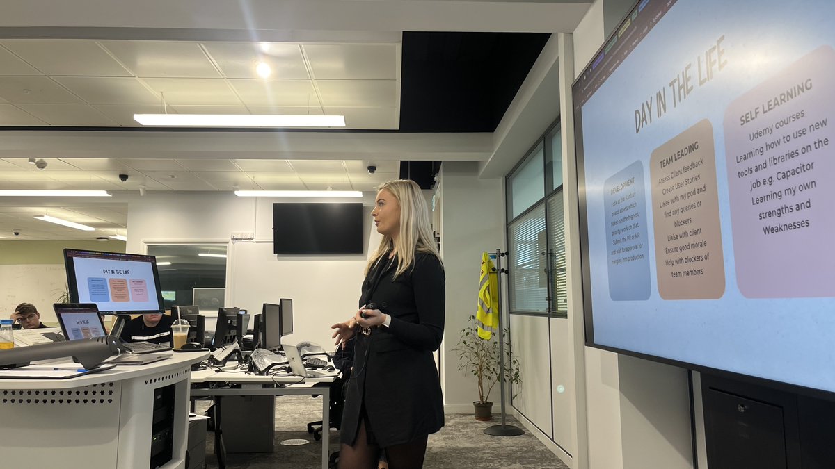 halfling 🏴 (@ha1fling) on Twitter photo I had a lovely surprise today from someone who I studied with at <a href="/CUSoftAcademy/">CU Software Academy</a>! 🥰
My colleague <a href="/Lowri_Williams/">Dr Lowri Williams</a> invited guest speakers in for our first years' Software Development Skills module, and <a href="/Meg_Rolley/">Meg Rolley</a> shared her day in a life of a software engineer & team lead. 👩🏻💻 I had a lovely surprise today from someone who I studied with at <a href="/CUSoftAcademy/">CU Software Academy</a>! 🥰
My colleague <a href="/Lowri_Williams/">Dr Lowri Williams</a> invited guest speakers in for our first years' Software Development Skills module, and <a href="/Meg_Rolley/">Meg Rolley</a> shared her day in a life of a software engineer & team lead. 👩🏻💻