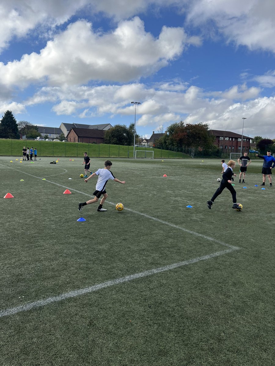 ChrystonPE's tweet photo. What a day for it ☀️ Our Team Sports group taking some of our primary pupils through their 1st football session ⚽️ 

Well done to all those involved - see you next week 👍 https://t.co/XFDiW1yVgX