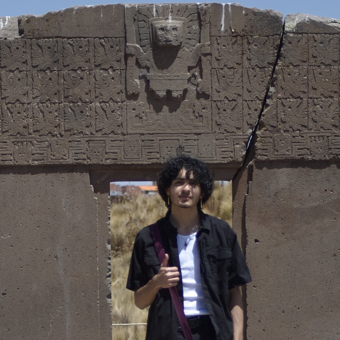 josephsb_'s tweet photo. Sometimes u jus gotta hit that “👍” in front of the ancient monolith #nonchalant #chill #everydayshit https://t.co/y2pd658wd8