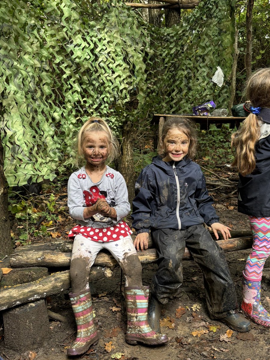 HWD_Lower's tweet photo. What’s forest school fun without some mud?!🌳
1F had a fantastic afternoon in the woods with Gary today!🍄‍🟫🍂🍁

 #HazelwoodYear1 #HazelwoodLowerSchool https://t.co/fYyBk9mmn2