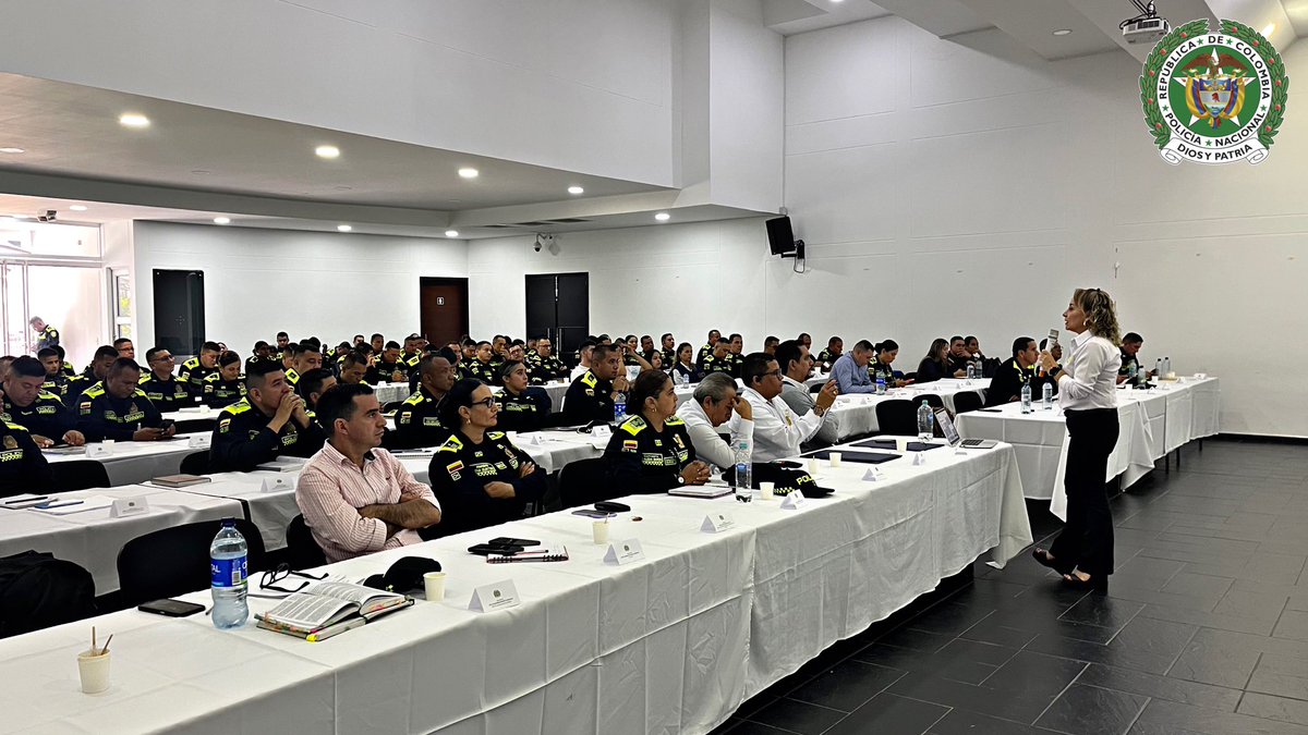 Departamento de Policía Santander tweet media