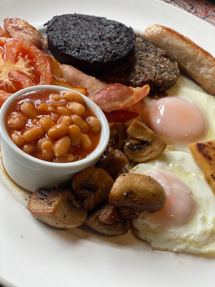 theroyalcomrie's tweet image. Great way to start off your day - our delicious cooked Scottish Breakfast is back!!   Join us for B&amp;amp;B at the Royal 

Breakfast is available to non residents - call 01764 679200 - 24 hour notice required.
 #ScottishBreakfast #BedAndBreakfast  #DeliciousStart #Staycation