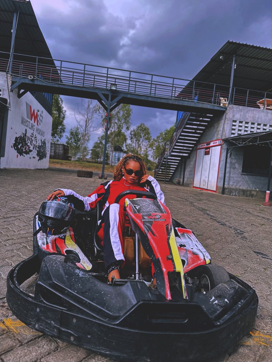 iamgraceneema's tweet image. Racing through life with style and speed #onthefasttrack #gokartingadventures #racergirl #speedandstyle #motorsportlifestyle #adventureseeker #racingvibes #graceneema #styleandspeed #iamgraceneema 
Go-karting, Racing, Motorsport, Adrenaline, Girl racer, Stylish, Adventure