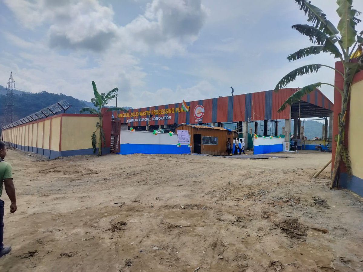 It was a momentous day today!
After years of arduous wait and tiring effort, Guwahati city has now got a waste processing plant that can process upto 300 tonnes of waste daily! 20 KLD FSTP was another icing on the cake :)