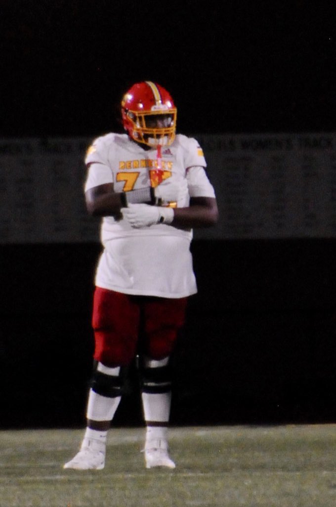 JUNIOR YEAR MID SEASON HIGHLIGHTS UP NOW!! #AG2G 

Link- hudl.com/v/2QFTBM